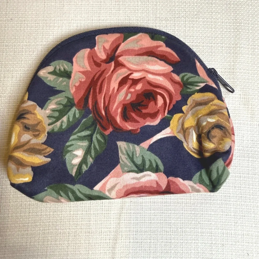 Vintage Style‎ Floral Rose Makeup Bag Navy Blue Dome Cosmetic Pouch Zipper Case